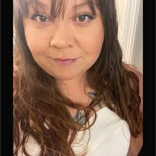 Mandy Bunch's Instagram, Twitter & Facebook