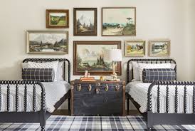 There is one room in the house that all of us love the most, and that's the bedroom. 12 Easy Ways To Keep Your Bedroom Organized