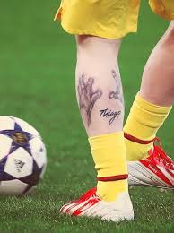 Lionel messi of fc barcelona tattoo on his leg during the uefa champions league round of 16 first leg match between ssc napoli and fc barcelona at. Pin By Leo Messi On Leo Messi Messi Messi Tattoo Leo Messi