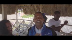 El loco y la llanta. Uso Carruso 2019 El Poste Esta Caido By Uso Carruso Oficial