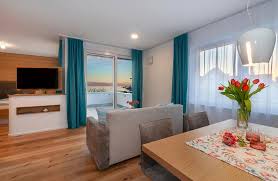 Bank at bodenseestraße 18, 88131 lindau (bodensee) hier finden sie detaillierte informationen zu bodenseebank oberreitnau: Appartements Bank Am See Immenstaad Am Bodensee Immenstaad Unterkunfte