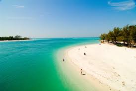 Anna Maria Island Guide - The Walking Mermaid | Family Travel Blog
