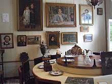 Maybe you would like to learn more about one of these? Lazy Susan Wikipedia