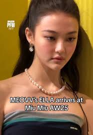 Ella Miu Miu Envaixador