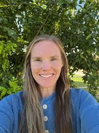 Stephanie Deters's Instagram, Twitter & Facebook