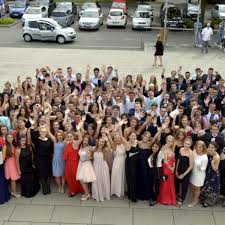 Début de carrière (2001) chez pwc corporate finance. Diese Schulerinnen Und Schuler Waren Erfolgreich Florsheim