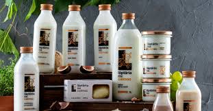 Iaurt 100% natural, 5% grăsime, fără lapte praf, fără conservanți sau proteine adăugate. Evergent Investments Preia 5 1 Din AcÈiunile LÄptÄria Cu Caimac TranzacÈie IntermediatÄ De Bt Capital Partners