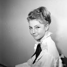 Ilona kuśmierskamuzyka, aranżacja i wykonanie: Ilona Kusmierska Photos Ilona Kusmierska Picture Gallery Famousfix
