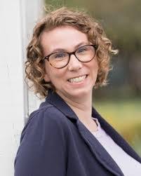 Amanda Kopp's Instagram, Twitter & Facebook