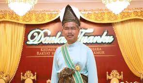 Maybe you would like to learn more about one of these? Prof Dato Dr Ahmad Nazri Ludin Menerima Darjah Sultan Ahmad Shah Pahang Utm Newshub