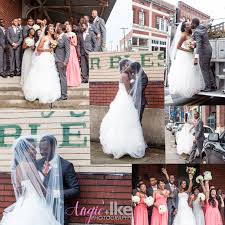 A Small Wedding At 409 South Main Memphis Tn Photography By Angie And Ike Memphis Weddings Small Wedding Wedding Photographers