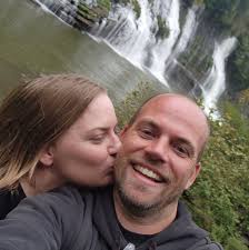 Best smoking partner?? Wrong answers only