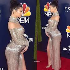 Encontre (e salve!) seus próprios pins no pinterest. Lol But Why Do People Have Time Like His To Photoshop Guys On A Real Tho Is Kyliejenner Pregn Visuais Da Kylie Jenner Moda Kylie Jenner Kylie Jenner Gravida