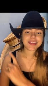 Amanda Canfield's Instagram, Twitter & Facebook