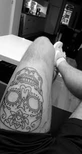 Black And White Sugar Skull Thigh Tattoo Tattoo Leg Thigh Upper 38 Ideas For 2019 In 2020 Thigh Tattoo Men Upper Leg Tattoos Upper Thigh Tattoos