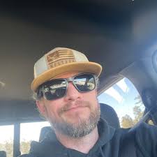 Who can fix a cut Direct TV cable in Munds Park?