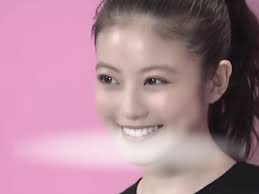 今田美桜 オールバックハーフアップ