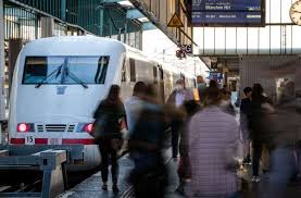 Ihre gebuchte fahrkarte können sie ab dem 20.08.2021 bis einschließlich 04.09.2021 flexibel nutzen. Streik Bei Der Deutschen Bahn Erneuter Bahnstreik Trifft Auch Baden Wurttemberg Baden Wurttemberg Stuttgarter Zeitung