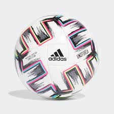 Spanias herrelandslag i fotball er det nasjonale fotballaget til spania, og blir administrert av spanias fotballforbund.spania ble medlem av fifa i 1904 selv om det spanske fotballforbundet først ble stiftet i 1909. Adidas Uniforia Competition Ball White Adidas Deutschland