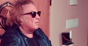 Who Is Don McLean's Girlfriend? Paris Dylan's Age & Job