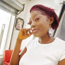 Tí wọ́n bá sọ pé ká má ṣiṣẹ́ tàbí ká má rìn ní ojúu pópó mọ́, bí ìgbà pé  wọ́n fẹ́ pa wá nìyẹn" Ẹ wo ẹ̀kúnrẹ́rẹ́ fídíò náà  níbí:https://www.bbc.com/yoruba/afrika-51328922