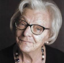 Met droefheid melden we het heengaan van onze tante, ons Marainneke, Nelly  Vanvlaenderen 🕯🌟