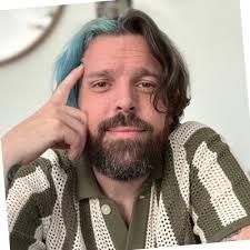 👋 I'm Ezra, the CEO of Zipify and BOOM BY CINDY JOSEPH LTD. But I also own  & operate multiple brands who's revenue was over $60 million in 2022 alone.  The fact