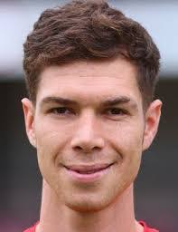 Dennis Runge's Instagram, Twitter & Facebook