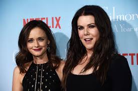 Will Gilmore Girls A Year In The Life Season 2 Return The Palladinos Are Open To Continue The Revival Gilmore Girls Girls Premiere Gilmore Girls Netflix