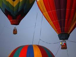 A hot air balloon touches a. Hot Air Balloon Crash In Ukraine S West Kills One Injures Five