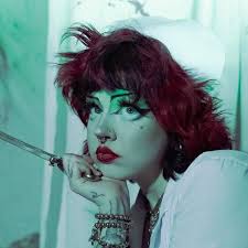 When did Caroline Carr start making music?