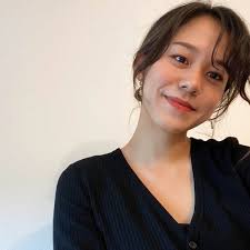 오래전부터 팬심으로 지켜봐왔는데 나중에 꼭 료한앤장에서..👰‍♀️ 드레이프부터 디테일이 다르다 🥹