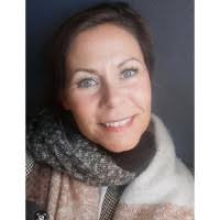 10+ "Danielle Peer" profiles