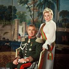 The gabors behind the legend. Zsa Zsa Gabor S Widower Reveals How He Bought His Title Express Digest