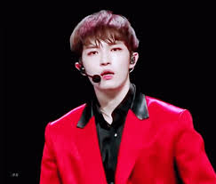 Having finished fourth in the survival show, he debuted in wanna one on august 7th. Jaehwan Wanna One Gif Jaehwan Wanna One Serious Discover Share Gifs