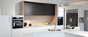 Ballerina küchen überzeugen hinter den fronten mit durchdachten ordnungssystemen. Ausstellung Benrather Kuchenstudio