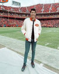 So the fact kansas city chiefs quarterback patrick although pat and randi mahomes — now randi martin — got a divorce before patrick was a teenager, that hasn't stopped either parent from being. Who Is Patrick Mahomes Brother Jackson Mahomes All You Need To Know