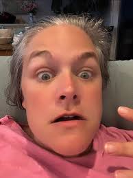 Watching Gilmore girls for the millionth time as U do,in season 2 ep8 the  ins and outs of ins (great title by the way) , in Luke's diner there was a  customer