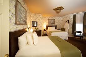 The 5 spot and pizza villa are situated about 50 metres away. Inn At St John Portland In Town Portland Updated 2021 Prices