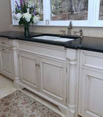 Glazing is best performed on raised panel doors which allow the glazing compound to settle. Kitchen Cabinets With Antiquing Glaze In Classic Kitchen Designs