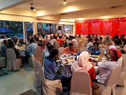 There are few sky restaurant, sky bar at kl. Jom Dtg Ramai Ramai Bukit Kemuning Golf Country Resort Facebook