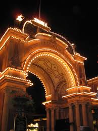 Naselje se nalazi na nadmorskoj visini od 64 m. Tivoli Gardens Simple English Wikipedia The Free Encyclopedia