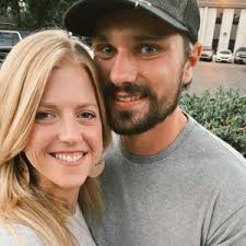 Bailey Gillespie and Noah Throssel's Wedding Registry