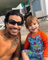 El nene!! Jueves pero parece Domingo!!