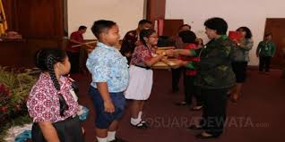 Teori kohlberg salah satu pandangan yang provokatif mengenai perkembangan moral adalah pandangan moral yang diciptakan oleh lawrence kohlberg (1958, 1976, 1986),. Sarat Pesan Moral Lomba Mesatua Digelar Sambut Hari Kunjungan Perpustakaan Suaradewata Com