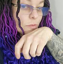 Do I need a filter if I have live plants? Im seeing a lot of people who  dont