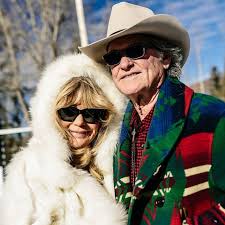 Goldie Hawn and Kurt Russell Spend Their Winter Vacationing in Aspen, Plus  Pink, Ariana Grande, Cher, Colman Domingo and More - AOL