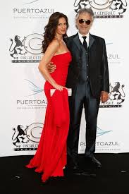 Bocelli met his first wife, enrica cenzatti, at a piano bar during the start of his career while finishing college and working as a law intern. Who Is Andrea Bocelli Princess Eugenie S Wedding Singer Was As Blind Opera Star Mirror Online