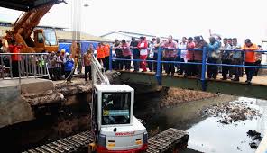 Wanita lulusan sma maksimal umur 25 thn tertarik.? Pengendalian Tata Ruang Kunci Penanganan Banjir Di Kawasan Rancaekek Mongabay Co Id Mongabay Co Id