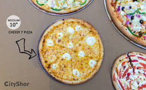 The Biggest Ever 24 Pizza In The City La Pinoz